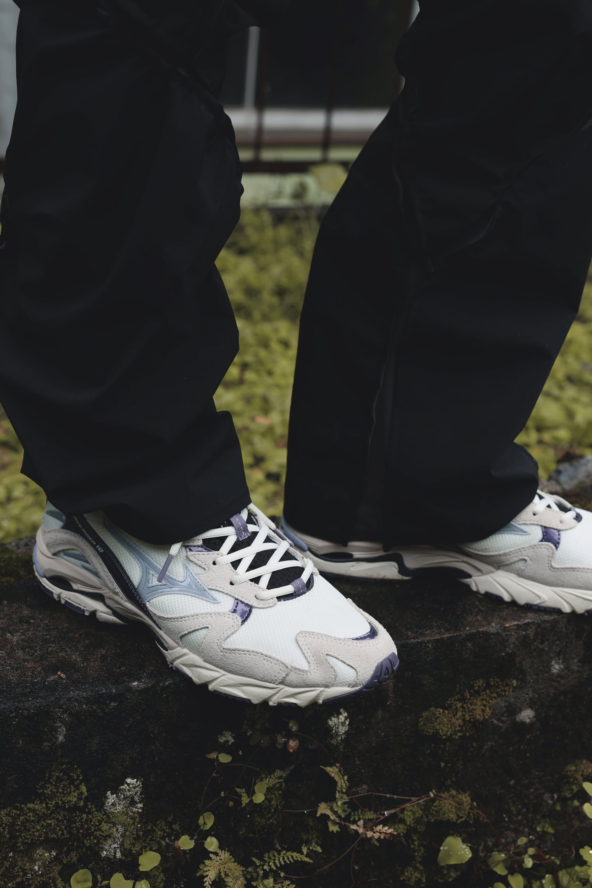 Mizuno Wave Rider 10 Yurei – Campergarten Online Store